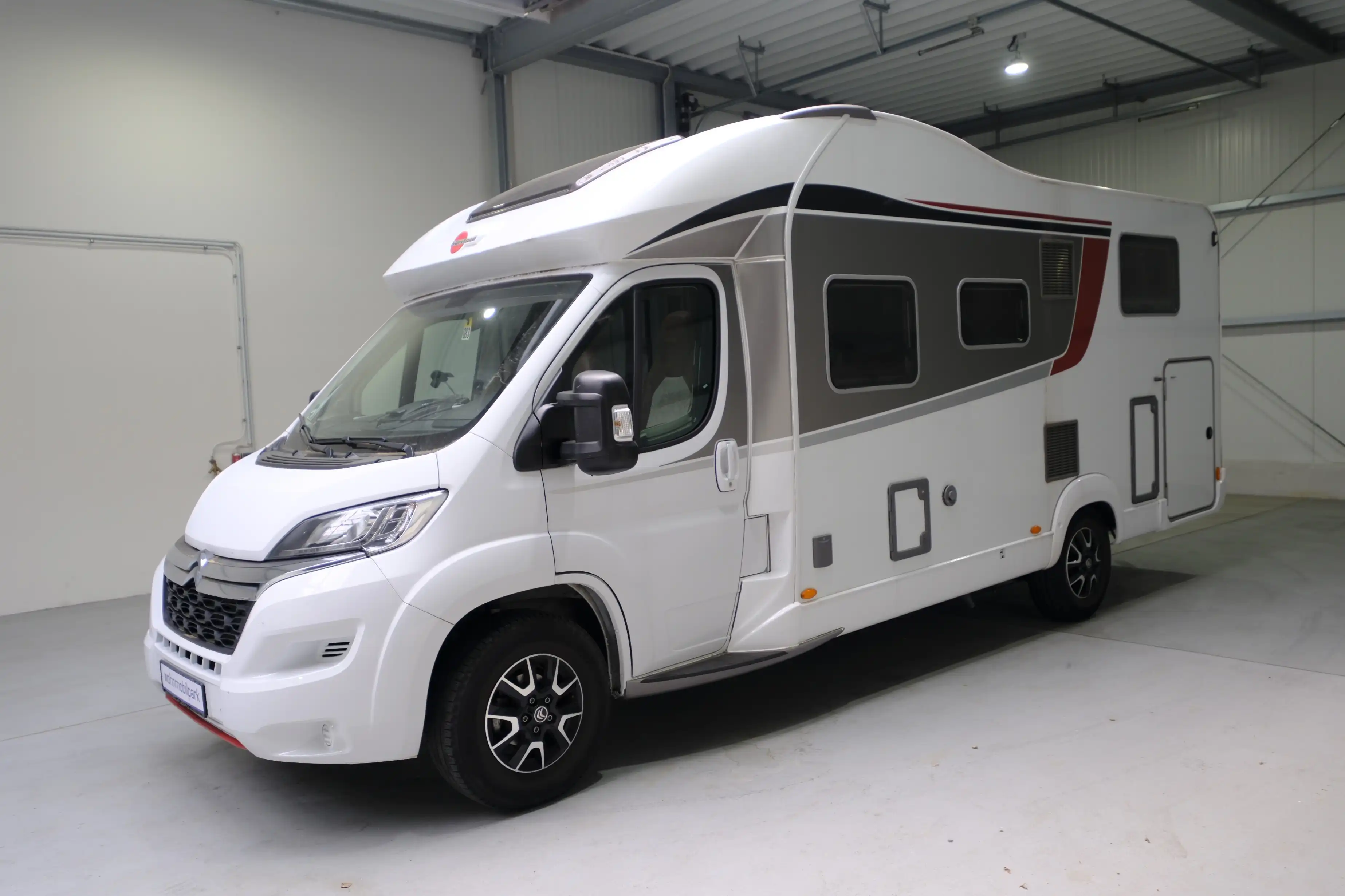 BUERSTNER Ixeo IT 726 G - Ansicht 2